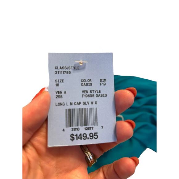 NWT David's Bridal Gown Style F19505 Oasis - Size 18 - Picture 12 of 16